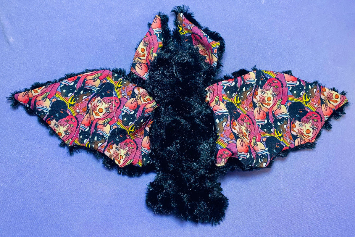 Twisted - Large Bat